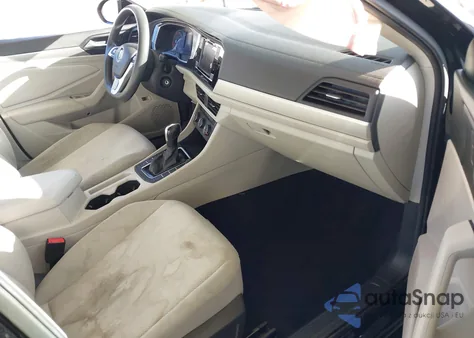 2019 Volkswagen Jetta 1.4T R-Line/1.4T S/1.4T Se from USA, damaged, VIN 3VWC57BU5KM074602